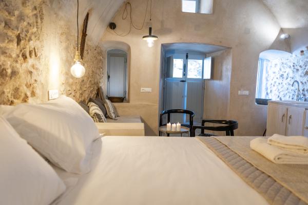 Oia cellars santorini gallery image 34 hu 6dcc2a11fe122414.jpg